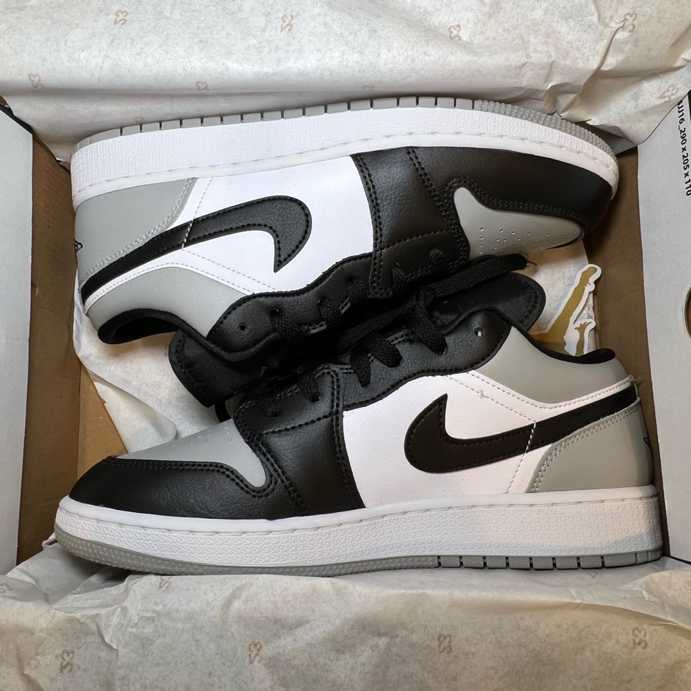 Jordan 1 Low “Shadow Toe”